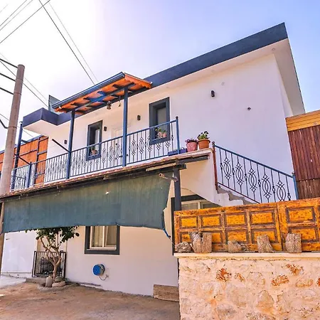 2 Bedroom 4122 *