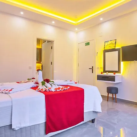 2 Bedroom With Private Pool * Kalkan