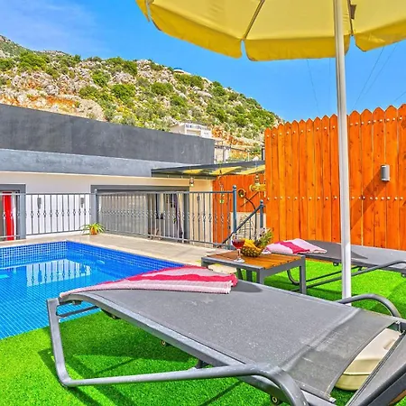 2 Bedroom With Private Pool * Kalkan